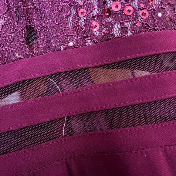 Size: 5    Brand: Morgan & Co.    Color: Maroon - Picture 3 of 3